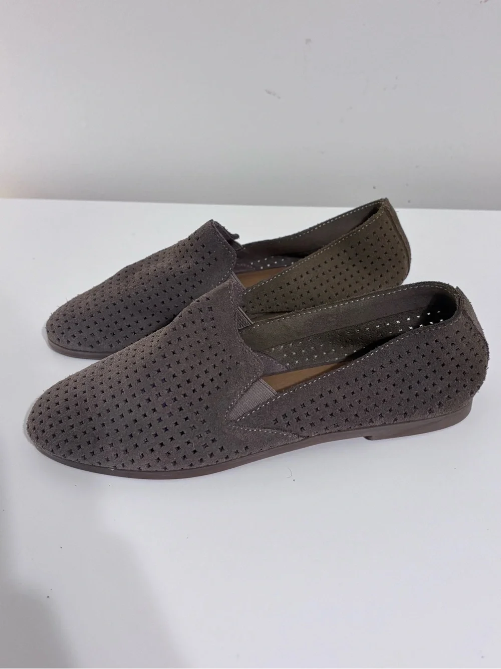 Lucky Brand Charsa Suede Perforated Slip-On Flats Women  Size 7